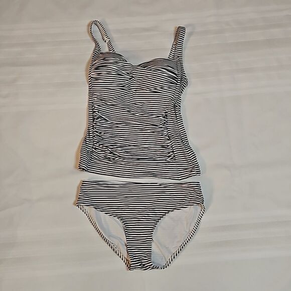 Bond-eye Australia Black & white striped 2 piece Tankini size 4 - Picture 2 of 12